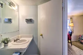 Pet-Friendly Vacation Rental Near Boyd Lake - Interiör