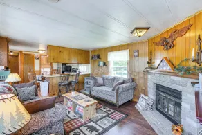 Pet-friendly Perham Home: Fire Pit + Trail Access! - Interiør