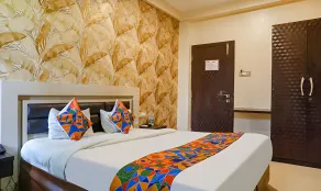Hotel Shades of Royal - Room