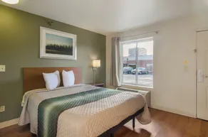 HomeTowne Studios by Red Roof Denver - Glendale/ Cherry Creek - Zimmer