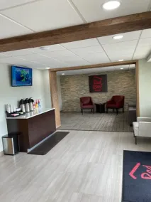 Red Roof Inn Somerset, PA - Lobby