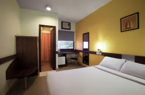 Ginger Faridabad - Room