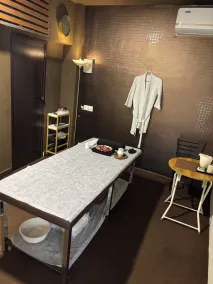 Igloo Stays Kakkanad - Spa