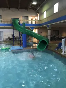Ramada by Wyndham Fargo - Piscine
