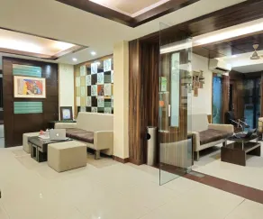 Hotel Crystal Retreat - Lobby