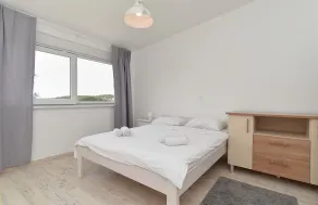 House 1231 - Camera