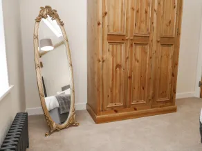 The Grooms Cottage - Room