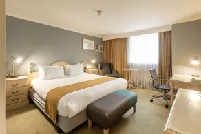Holiday Inn London Sutton by IHG - Room