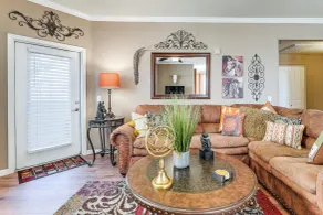 Patio & Resort Perks: Gated Gilbert Condo - Innvendig