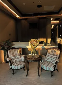 No Pardon Hotel - Reception