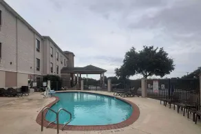 Comfort Inn & Suites Burnet - Pool