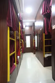 Mango Goregaon Hostel & PG - Room