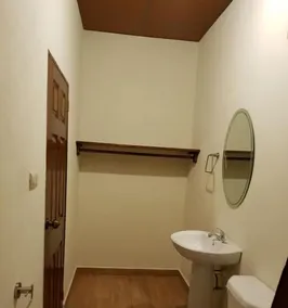 Hostal DEYLUWIN - Bathroom