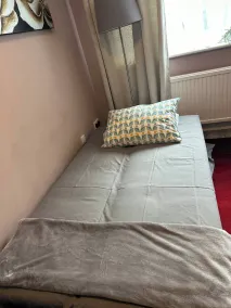 NKN cosy maisonette close to Dartford train station, free parking, food, shopping - Zimmer