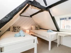 7 Church Lane - Room