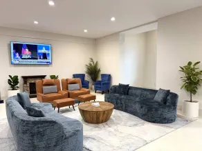 Baymont Inn & Suites by Wyndham Newton IA - Lobby