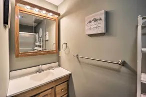 'skiway Chalet' Home w/ Hot Tub in Beech Mountain! - Interiör