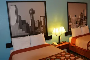 Super 8 by Wyndham Austin/Airport South - Chambre