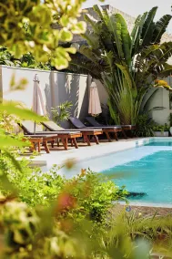 Lum Residence - Piscina