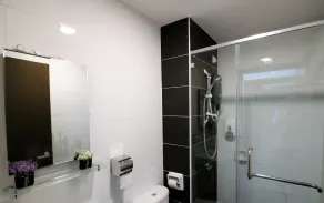 H2H Marine Home - Bathroom