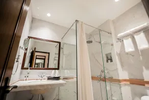 Saptapuri Varanasi by Royal Orchid Hotels Limited - Salle de bain