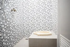 OYO Life 93045 Kost Putra Bu Ketut - Badezimmer
