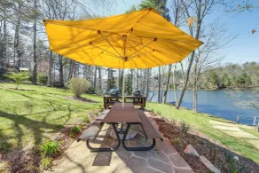 Mtn-view Home on Lake Glenville w/ Dock - Interiør