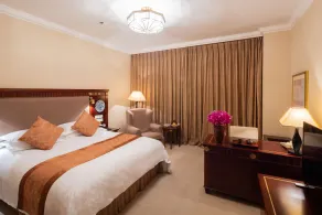 Broadway Mansions Hotel - On the bund - Chambre