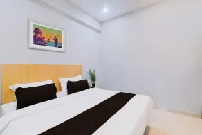 The Renaya Hotel - Chambre