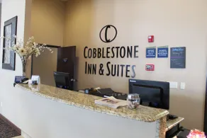 Cobblestone Inn & Suites - Denison | Oak Ridge - Reception
