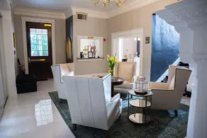 The Sterling Hotel - Entrée intérieure