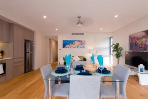 Pelicanstay in Bondi Junction - Spiseområde på rommet