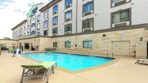 Holiday Inn Express & Suites Houston South - Near Pearland by IHG - Basseng