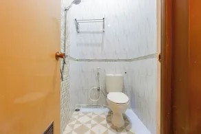 Hotel O Triple N Homestay - Bathroom