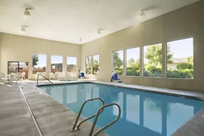 Super 8 by Wyndham Kennewick - Piscine