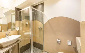 Stadt-gut-Hotel Großer Kurfürst - Bathroom