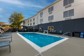 Fairfield by Marriott Inn & Suites Chesapeake - Piscine