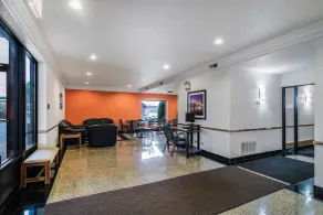 Motel 6-Libertyville, IL - Hall
