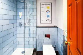 Manchester Portland By Sunday - Baño