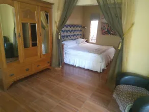 Sleepy Gecko Guest House - Zimmer