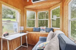 Pendergrass Tiny Home Cabin on Pond w/ Fire Pit! - Intérieur