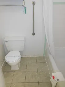Econo Lodge Newport - Salle de bain