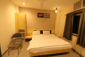 HOTEL PRATAP GRAND - Room