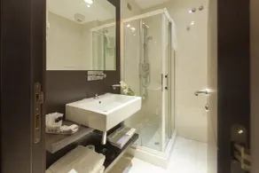Inverigo Hotel - Bathroom