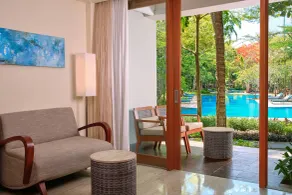 Courtyard by Marriott Bali Nusa Dua Resort - Pool