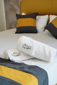 Lotus Luxury Residencies - Zimmer