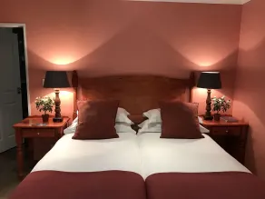 The Crown Guest House - Zimmer