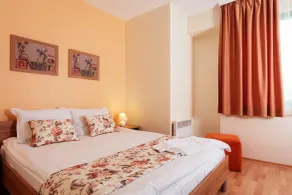 Bright House - Room