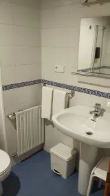 Hotel Covaleda Soria - Bathroom