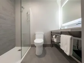 Coast Nisku Inn & Conference Centre - Salle de bain